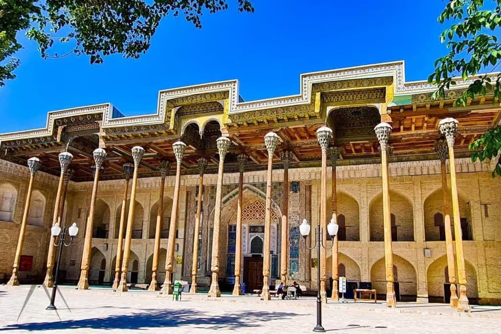 The summer ayvan of the mosque and its twenty wooden columns