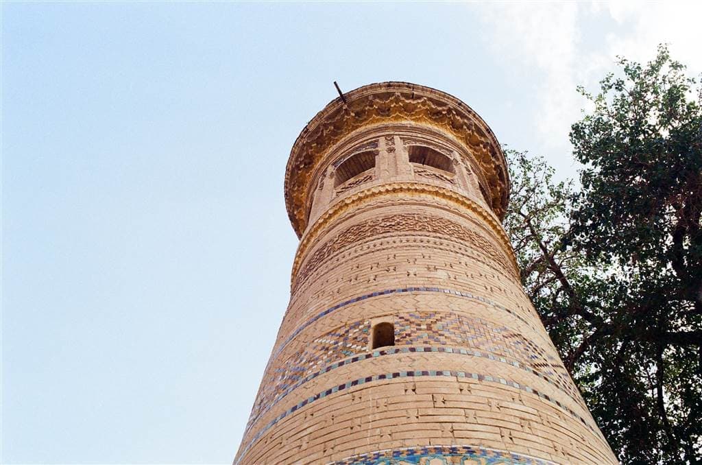 The lantern at the top of the minaret, seen from below